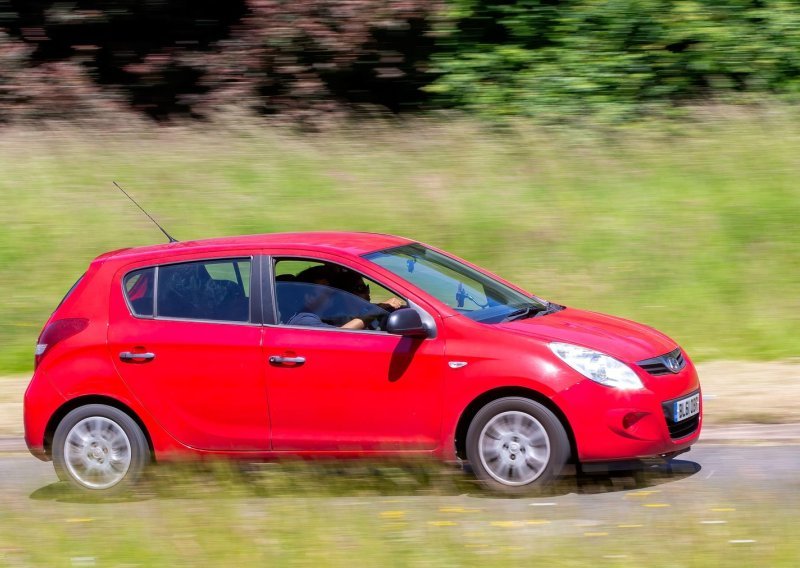 Pitali smo umjetnu inteligenciju koji je najbolji jeftini rabljeni auto u Hrvatskoj: Evo što nam je odgovorila