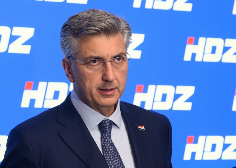 'Bolje je izaći nego razbijati saborski inventar. Što se tiče Like – lički krumpir je sjajan'
