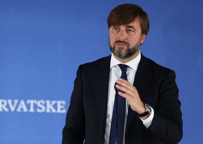 Loše vijesti za zaposlene u javnim službama: Ćorić odbio sindikalne zahtjeve