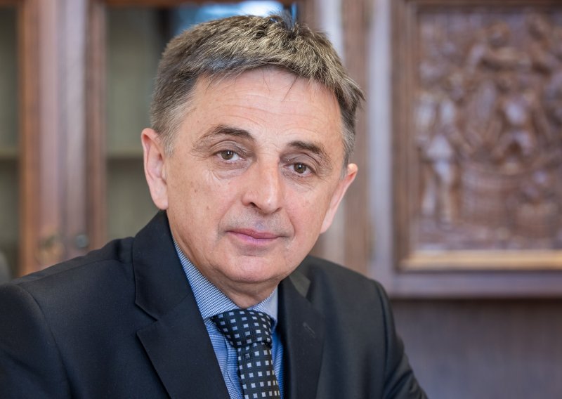 Bivši šef osječkog suda na suđenju otkrio tko je plesao s Mamićevom suprugom