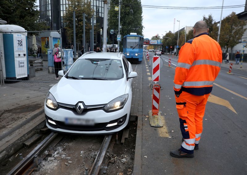Napravio krkljanac u Zagrebu: Tramvaji stajali satima, putnici čekali i po 20 minuta