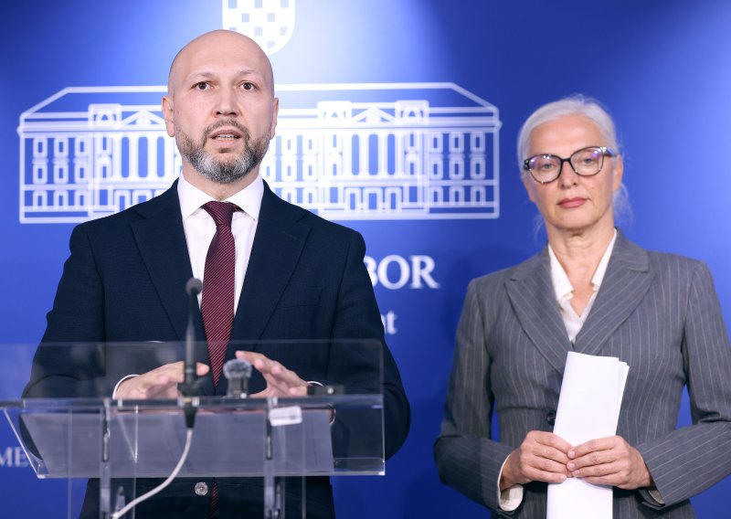 Oporba traži smjene u Fondu: 640 milijuna eura na računu, a komunalci čekaju novac za otpad