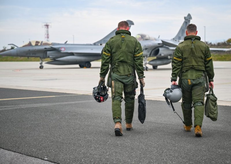 Pogledajte vježbu zračne borbe francuskih i hrvatskih pilota u Rafaleima