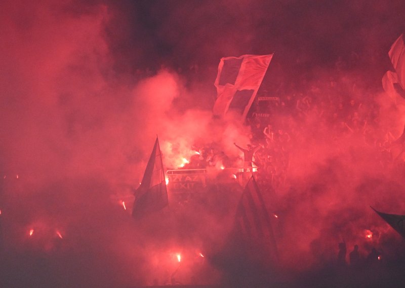 UEFA drastično kaznila Hajduk zbog divljanja Torcide. Igrat će bez gledatelja...
