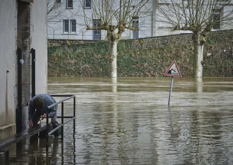 Poplave na jugu Francuske: Ima poginulih