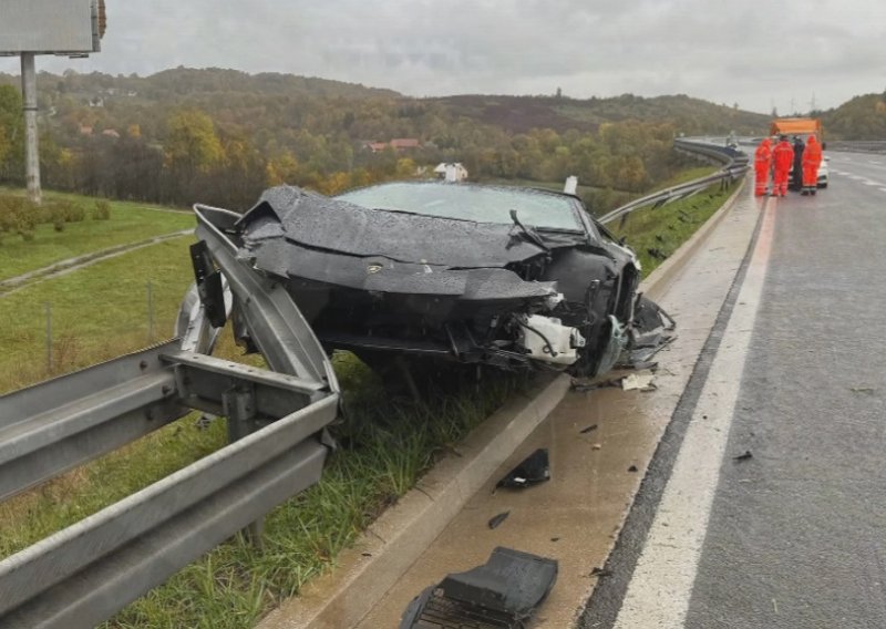 FOTO Pogledajte skršeni Lamborghini, vozio ga je mladi Slovenac