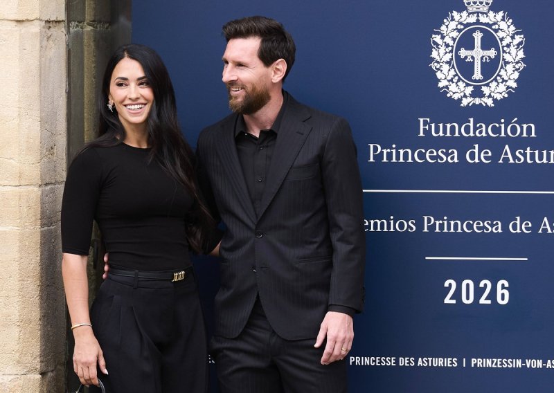 Messi stigao na prestižnu dodjelu nagrada, a njegova Antonela ukrala pozornost