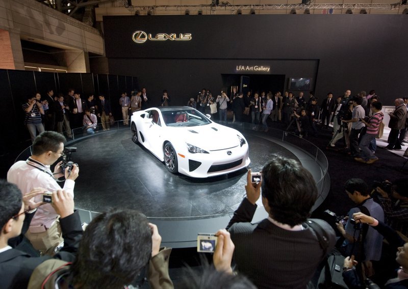 Legendarni Lexus LFA vraća se u potpuno drukčijem obliku: Novi prototip otkriva koliko je blizu proizvodnji