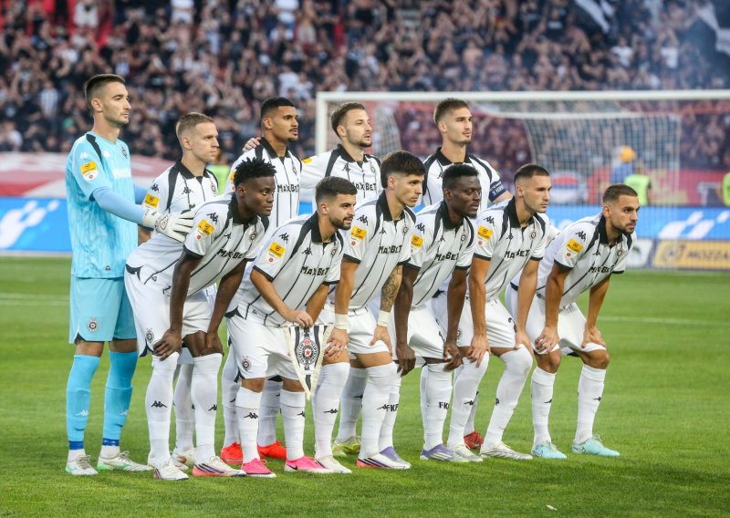 Partizan tone sve dublje: Legenda kluba odbila pred novinare, a navijači gledali novi debakl