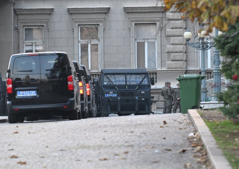 Nevjerojatne scene na izborima u Srbiji, nepoznati ljudi upali u dom za starije: 'Pritiskali su nepokretne osobe'