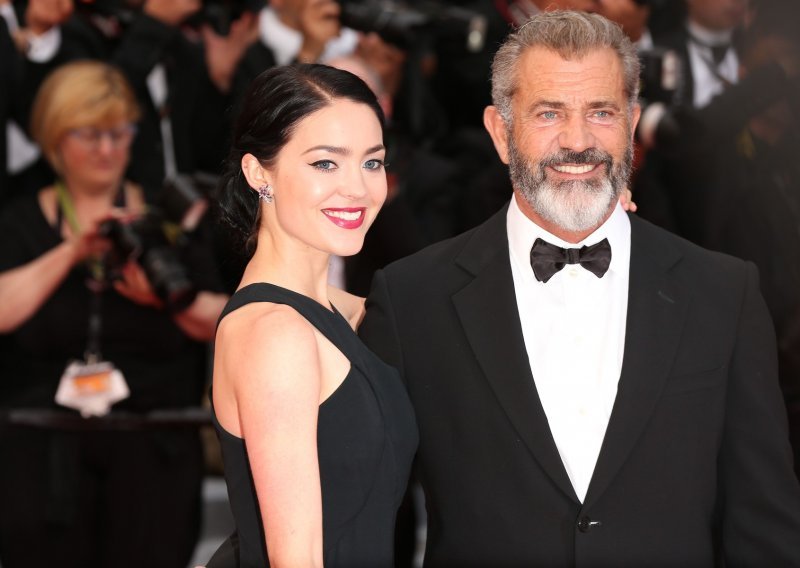 Mel Gibson postat će otac deveti put