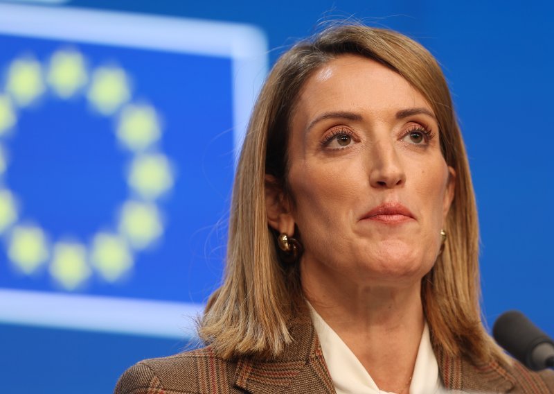 Iz Bruxellesa stigla čestitka pobjednicima izbora u Srbiji: 'Ohrabrujuće je vidjeti ovo'