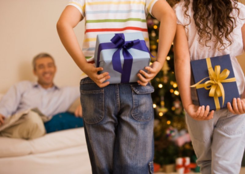 Muškarci na mukama: 45 posto ih ne zna odabrati poklon!