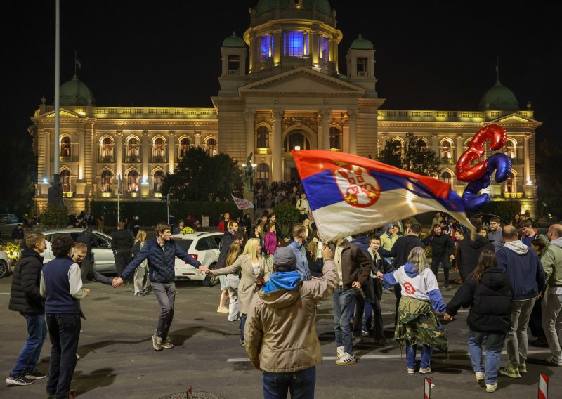 Što su međunarodni promatrači utvrdili u Srbiji? Spominju i navode o kupnji glasova