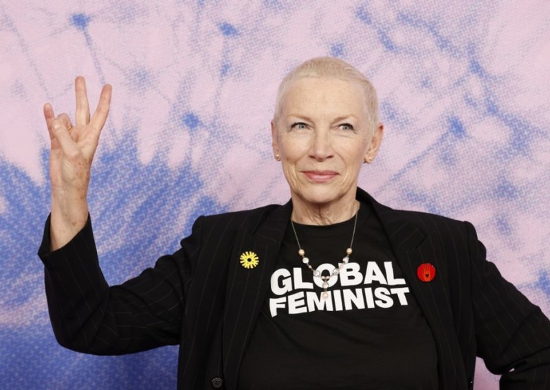 Annie Lennox oduševljena prizorima iz Beograda: 'Prosvjedi zaista djeluju, narod Srbije rekao je svoje!'