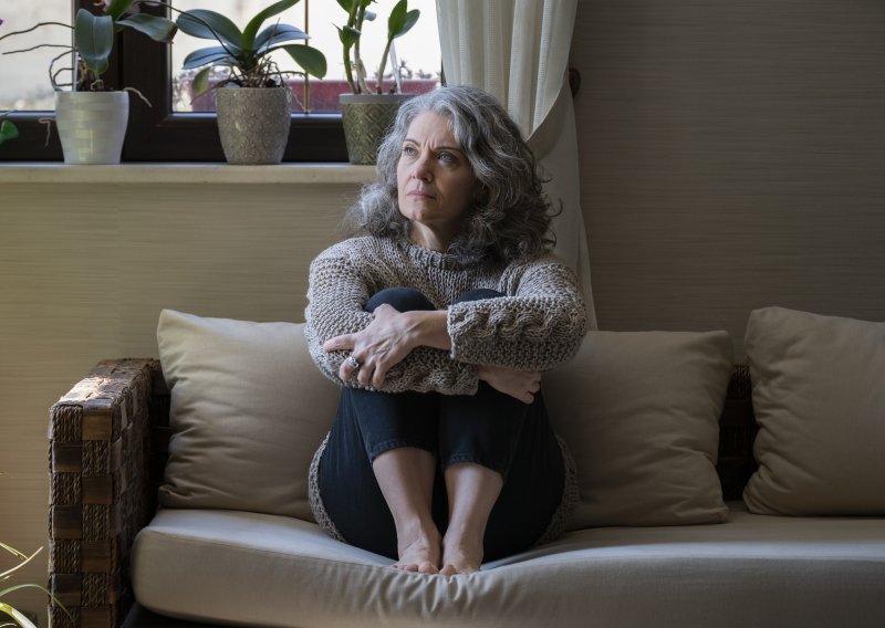 Iznenadni valovi panike i straha: Anksioznost u perimenopauzi i menopauzi zanemaren je problem o kojem se premalo govori