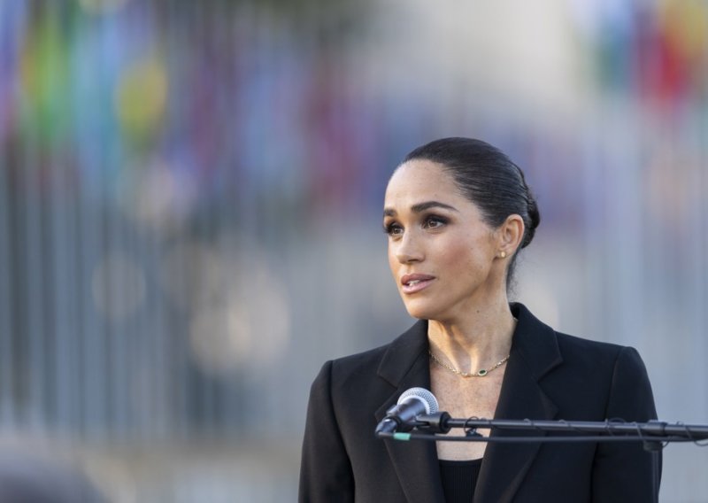 'Osramotio si me!' Meghan Markle žestoko se sukobila s dizajnerom, a razlog ima veze s Kate Middleton