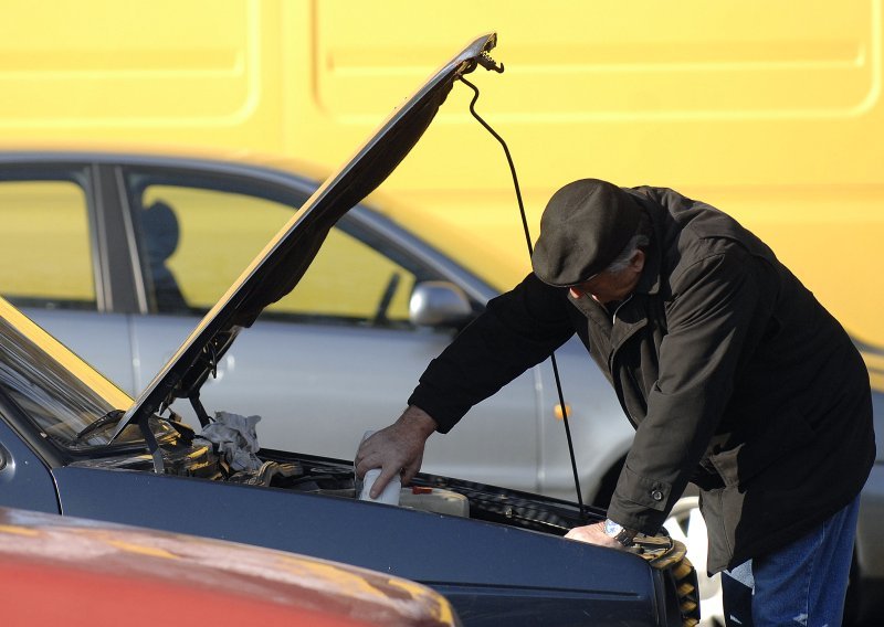 U automobilu imate antifriz i mislite da ste sigurni na -30 °C? Jedan mali uređaj može otkriti ogroman problem