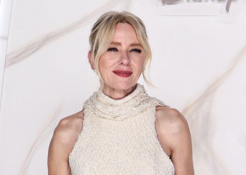 Naomi Watts oduševila u Mexico Cityju: Holivudska glumica privukla sve poglede u elegantnom izdanju