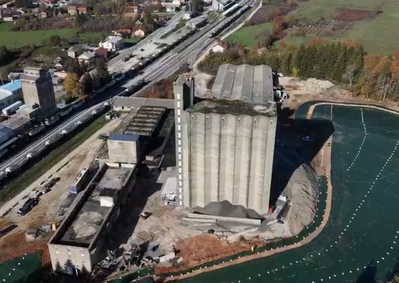 FOTO Pogledajte kako iz zraka izgleda prekriveni otpad u Gospiću