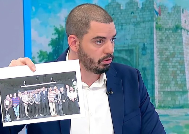 Vučićevi lojalisti najavljuju blokade: 'Tražit ćemo da vojska preuzme državu'