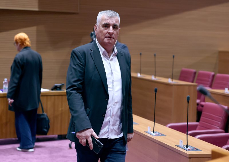 Bulj dobio spor protiv PPD-a: 'Mene tužbe velikih i moćnih neće ušutkati'