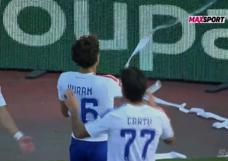 Pogledajte Huramov gol iz 'mrtvog kuta' za vodstvo Hajduka i oduševljenje na Poljudu