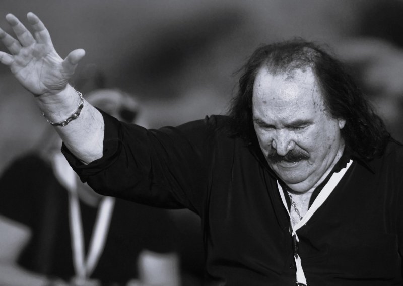 Jasna Zlokić, Zečić, Nižetić, Ninčević, Jole... biranim su se i dirljivim riječima prisjetili suradnje i susreta s kraljem estrade