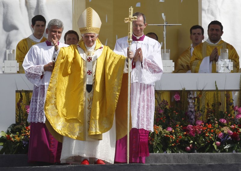Papa pozvao mlade da šire Evanđelje