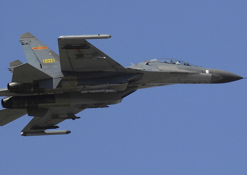 Kineski lovci presreli američki patrolni avion