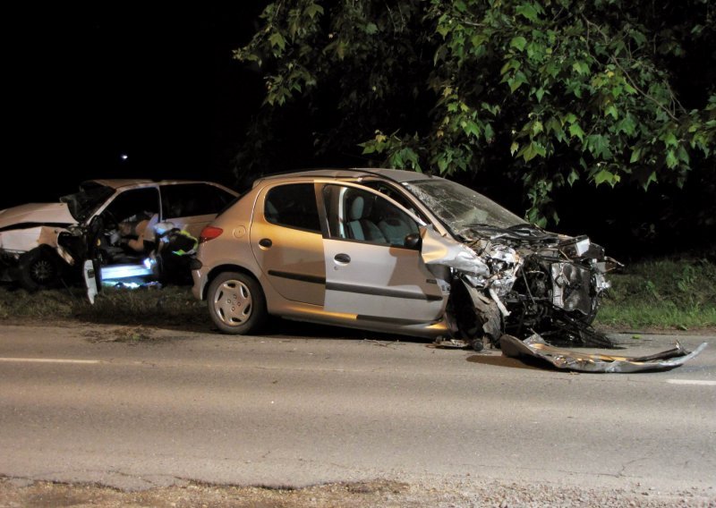 Dvoje poginulih noćas u Osijeku