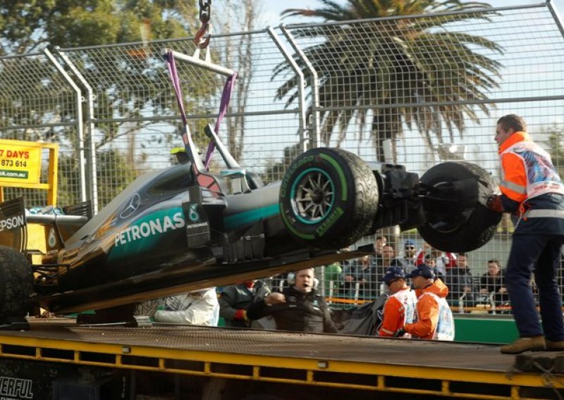 Rosberg neslavno započeo F1 sezonu: Kriv sam!