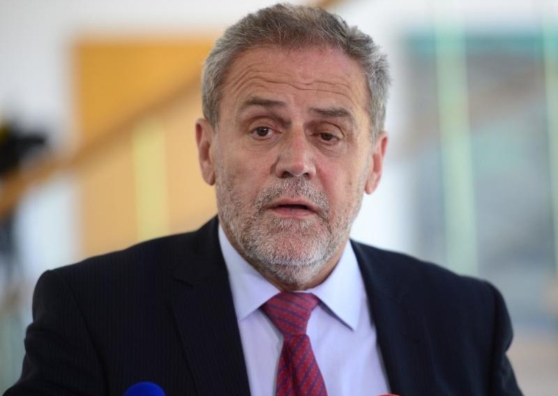 'Ako građani žele živjeti bolje, glasat će za premijera Bandića'