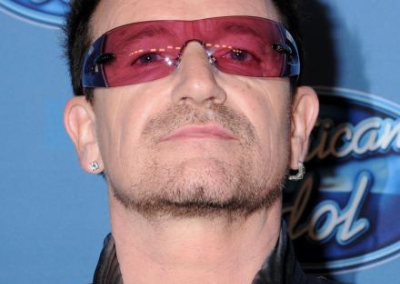 Bono zaradio milijardu dolara samo na Facebooku