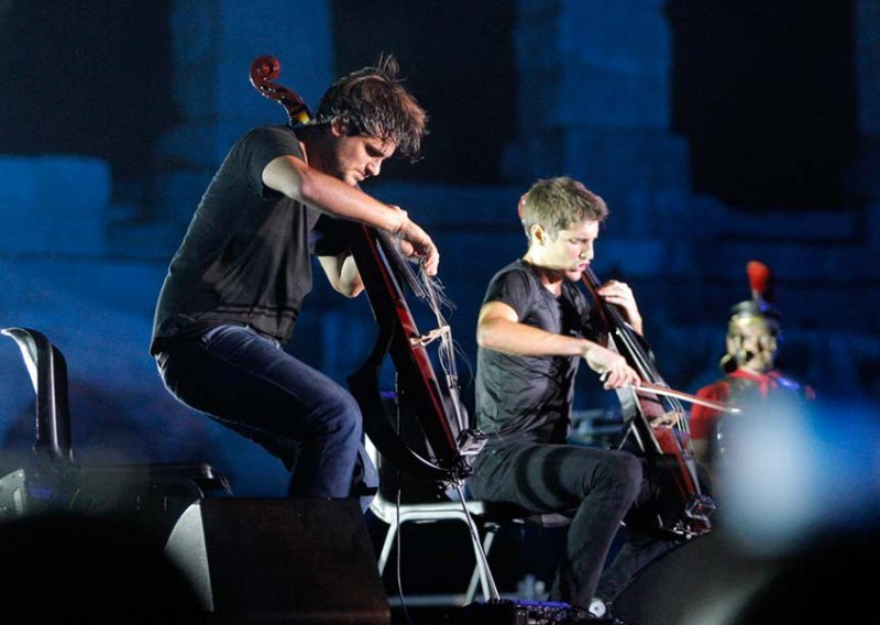 2Cellos u Sarajevu odsvirali hit Halida Bešlića