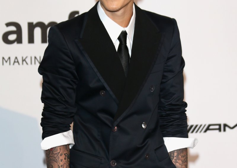 Bieber se ispričao zbog rasističkog ispada