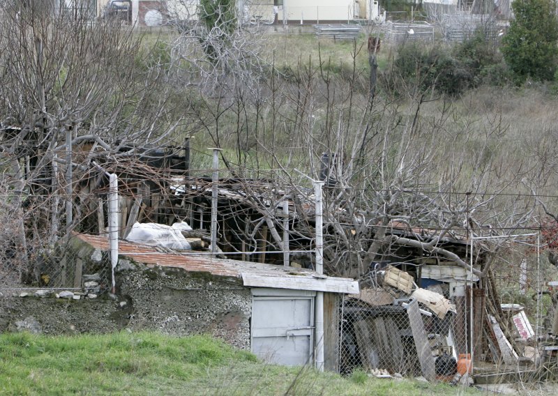 U Solinu izgorio muškarac, u Zagori mumificiran leš