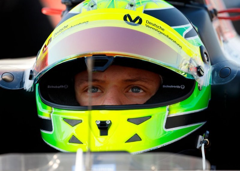 Mick Schumacher donio važnu odluku u svojoj vozačkoj karijeri