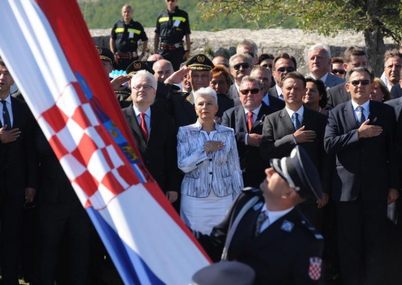 President, PM and parl't speaker attend Victory Day ceremony