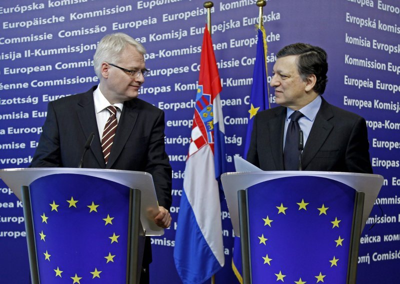 Barroso believes EU leaders will decide on Croatia next week