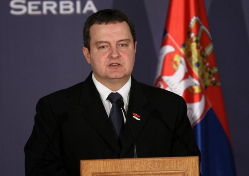 'Srbija nema ni milimetar odgovornosti za Šešelja'