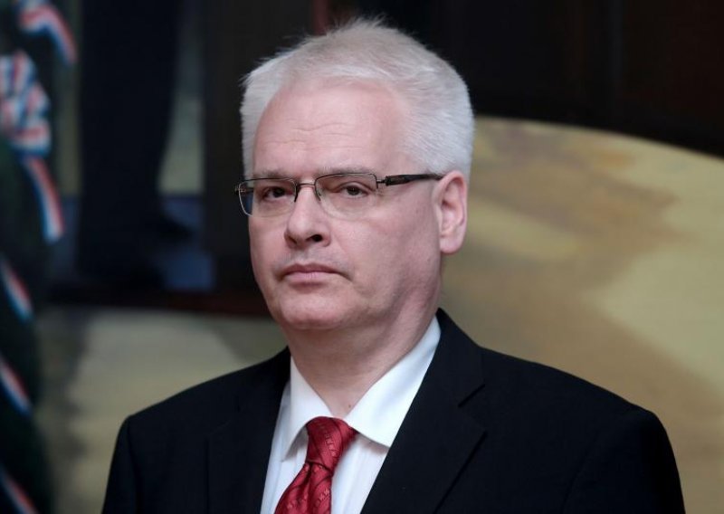 Josipović tražio izvješće SOA-e zbog Linića!