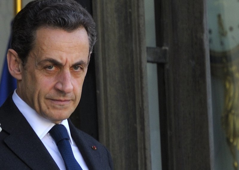 Sarkozy najavio mogući povratak u politiku