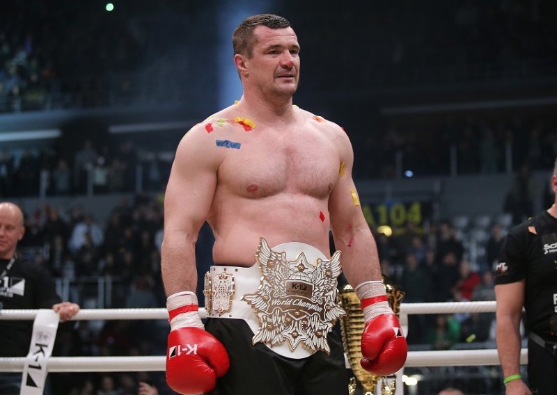 Cro Cop se vratio u Hrvatsku i najavio kraj svoje karijere