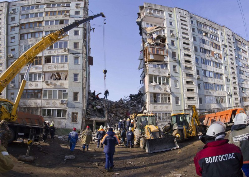 Jeziva eksplozija plina u ruskom Astrahanu