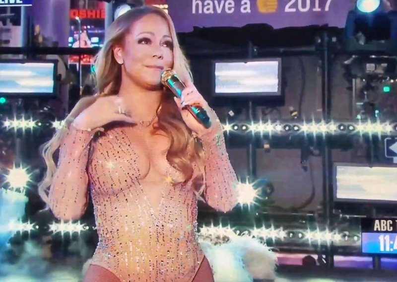 Padaju prve optužbe za sramotan nastup Mariah Carey