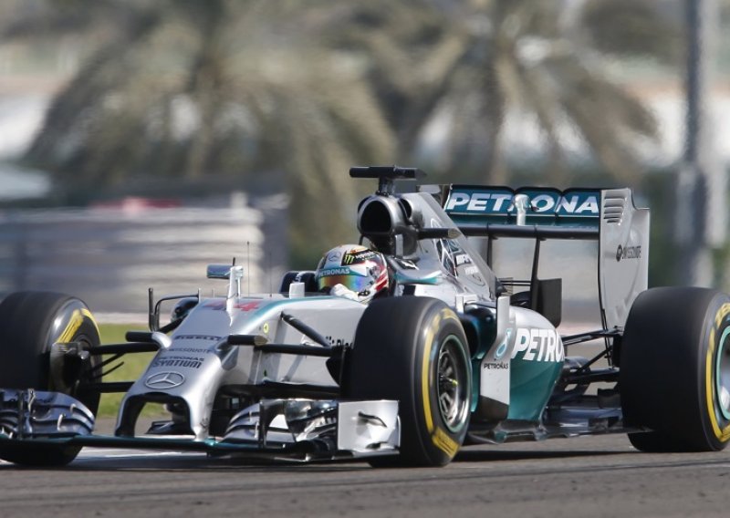 Hamilton ispred svih, još korak bliže naslovu prvaka!