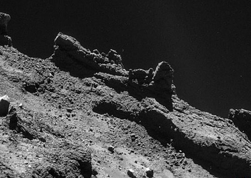 Na kometu otkriveni voda i temeljna kemija života