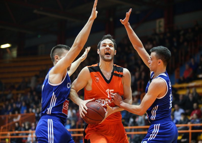 Cibona bolje ušla u dvoboj, ali je Cedevita preokrenula