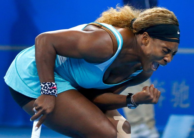 Serena odgovorila na ružne uvrede; oglasila se i Šarapova